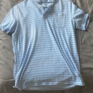 Blue vineyard vines shirt hood condition